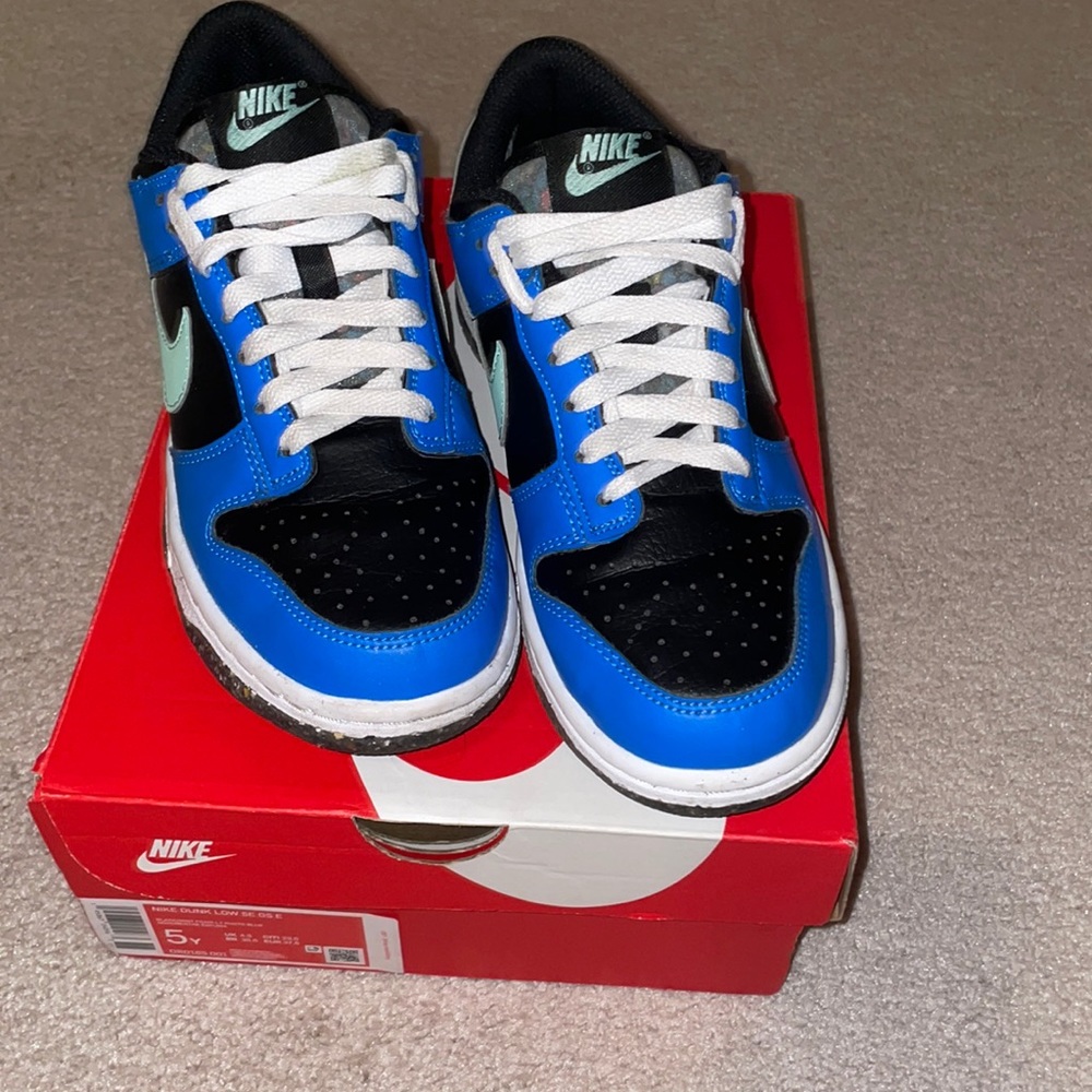 Nike dunks - Picture 2 of 4